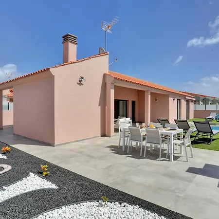 Golden Dunes Gaudi By Sustainable Energy Villa *