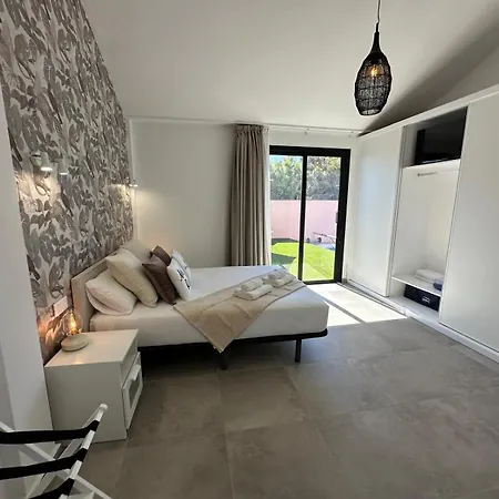 Golden Dunes Gaudi By Sustainable Energy Вилла